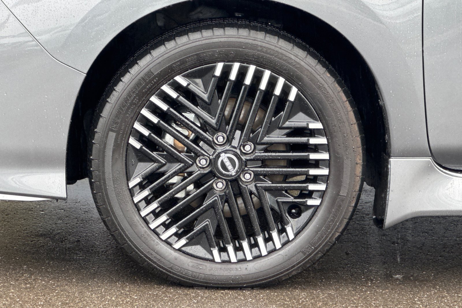 Certified 2025 Nissan Leaf SV Plus FWD image 47