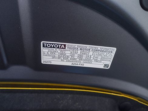 Certified 2023 Toyota Crown AWD/4WD image 31