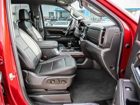 Used 2023 GMC Sierra 1500 SLT w/ SLT Convenience Package image 15