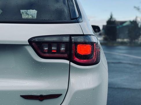 Certified 2024 Jeep Compass Trailhawk image 11