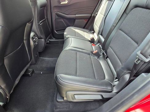 New 2025 Ford Escape SE image 15