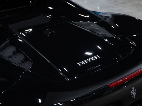 Used 2018 Ferrari 488 Spider image 71