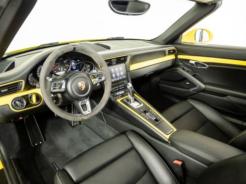 Used 2017 Porsche 911 Targa 4S AWD/4WD image 4
