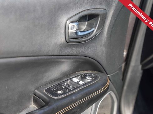 Used 2020 Jeep Compass Limited FWD image 13