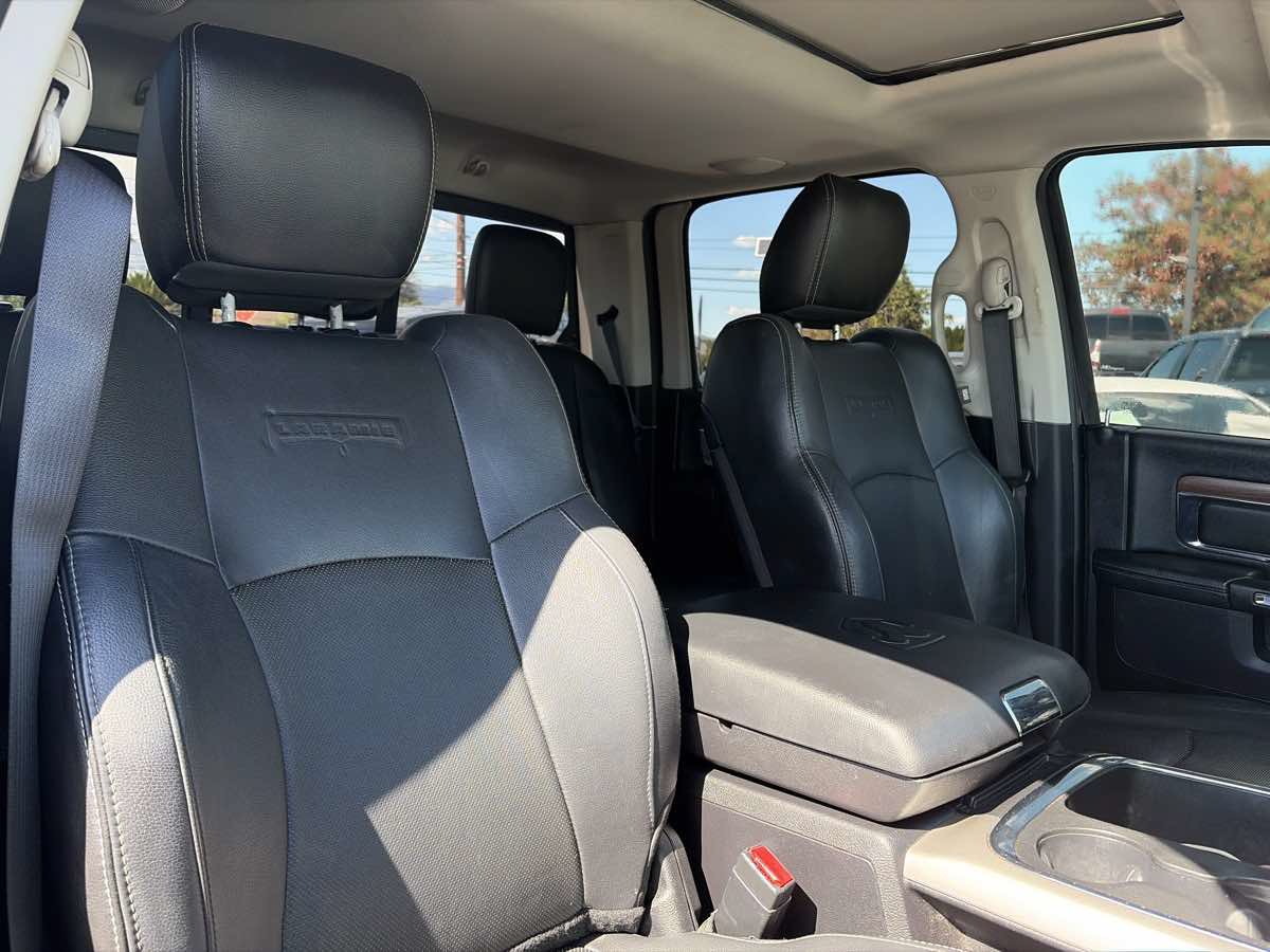 Used 2016 RAM 1500 Laramie w/ Convenience Group AWD/4WD image 23
