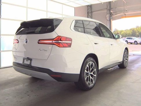 Used 2025 BMW X3 xDrive30i w/ Premium Package AWD/4WD image 3