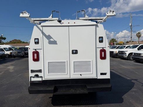 Used 2021 Chevrolet Express 3500 w/ Power Convenience Package image 8