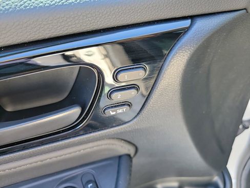 Certified 2025 Honda Odyssey Touring image 24