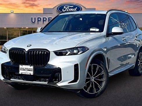 Used 2026 BMW X5 xDrive40i w/ M Sport Package AWD/4WD image 12