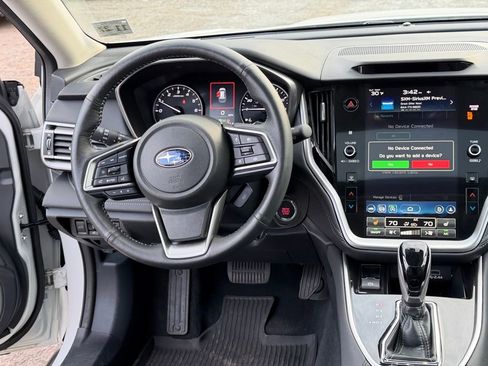 Used 2023 Subaru Outback Limited image 24