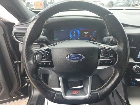 Used 2022 Ford Explorer ST w/ ST Street Pack AWD/4WD image 17