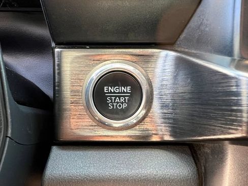 Used 2024 Ford F250 Lariat AWD/4WD image 29
