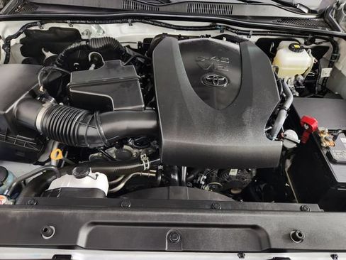 Used 2020 Toyota Tacoma TRD Pro AWD/4WD image 30