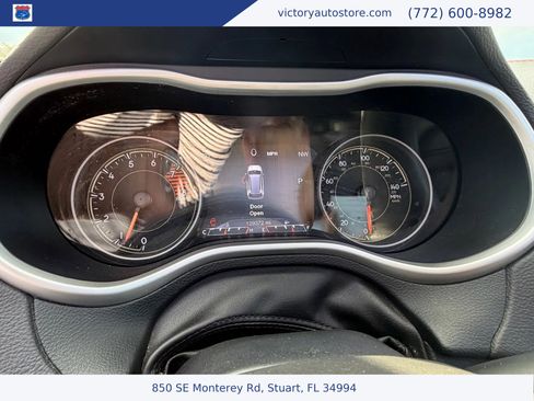 Used 2018 Jeep Cherokee Trailhawk w/ Quick Order Package 27L image 36