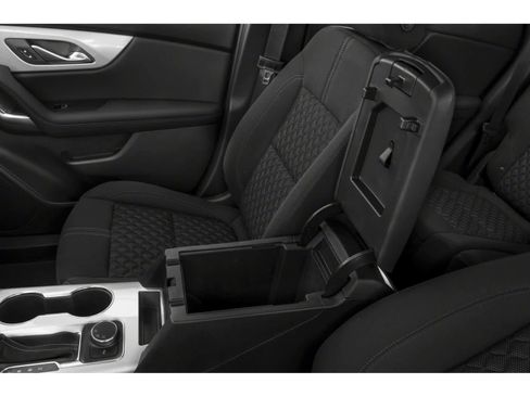 Used 2020 Chevrolet Blazer LT w/ Sound & Technology Package FWD image 8