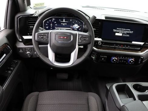 New 2026 GMC Sierra 2500 SLE AWD/4WD image 17