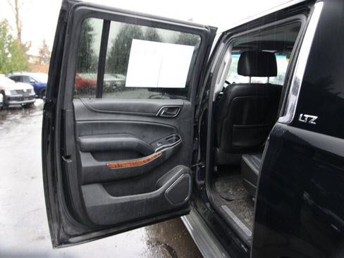 Used 2015 Chevrolet Suburban LTZ image 24