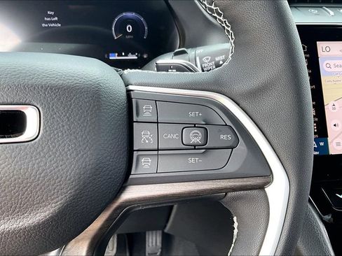 New 2026 Jeep Grand Cherokee L Limited RWD image 24