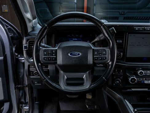 Used 2023 Ford F250 Lariat w/ Lariat Ultimate Package AWD/4WD image 18