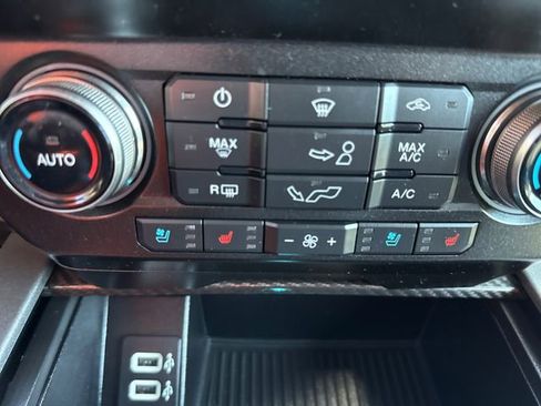 Certified 2020 Ford F150 Raptor w/ Equipment Group 802A Luxury AWD/4WD image 28