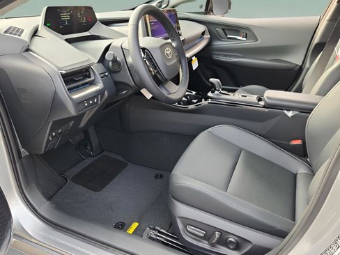 New 2026 Toyota Prius Limited FWD image 15