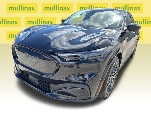 Certified 2025 Ford Mustang Mach-E Premium image 10