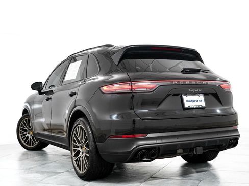 Used 2023 Porsche Cayenne Platinum Edition AWD/4WD image 5