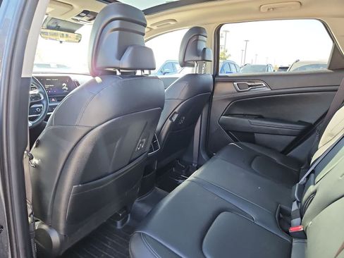 Used 2023 Kia Sportage EX w/ EX Premium Package AWD/4WD image 17