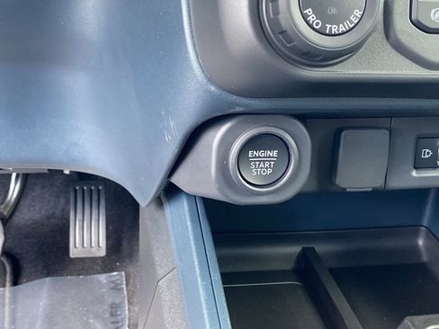 New 2026 Ford Maverick Lobo AWD/4WD image 32