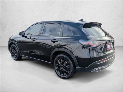 Used 2023 Honda HR-V Sport image 8