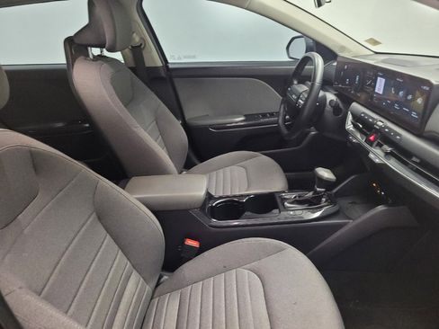 Used 2025 Kia K4 EX FWD image 21