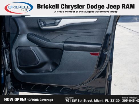 Used 2022 Ford Escape SE image 12