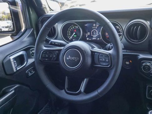 Certified 2023 Jeep Wrangler Unlimited AWD/4WD image 15