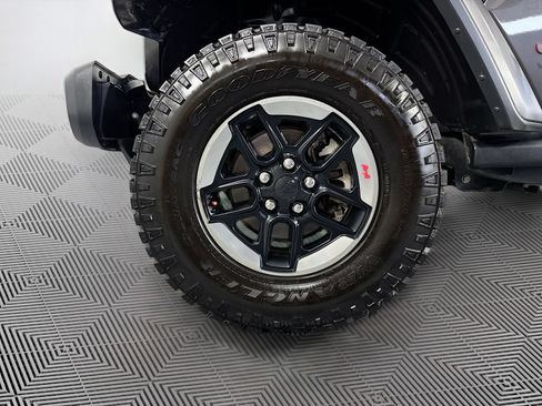 Used 2019 Jeep Wrangler Unlimited Rubicon AWD/4WD image 29
