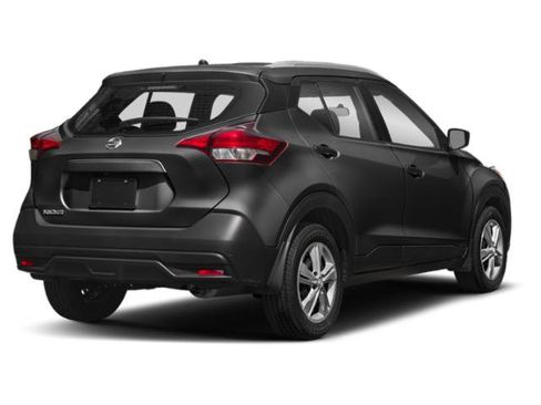 Used 2020 Nissan Kicks SV FWD image 3