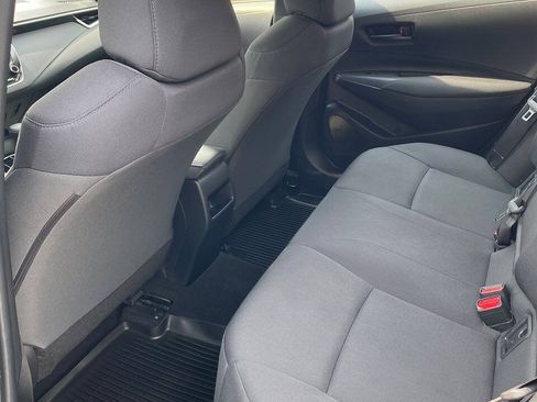 Used 2022 Toyota Corolla LE FWD image 18