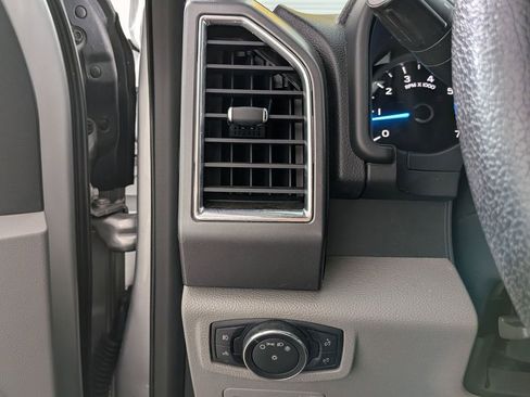 Used 2015 Ford F150 XLT w/ Equipment Group 302A Luxury RWD image 12