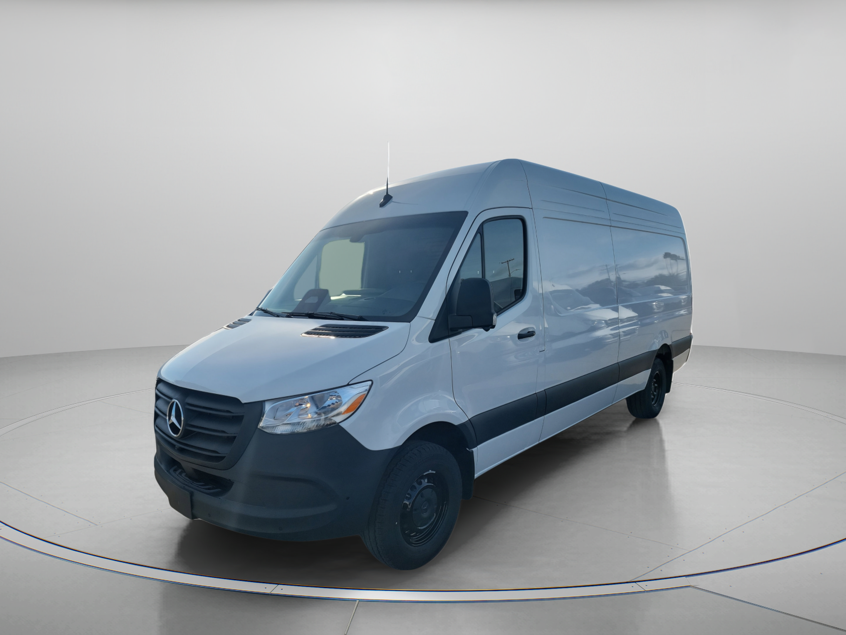 Used 2026 Mercedes-Benz Sprinter 3500 image 2