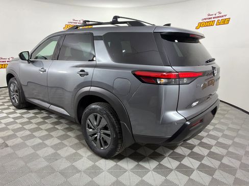 New 2026 Nissan Pathfinder SV image 3