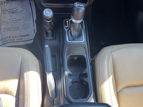 Used 2018 Jeep Wrangler Unlimited Sahara image 76