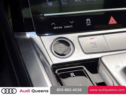 Certified 2023 Audi e-tron Premium Plus w/ Premium Plus Package image 31