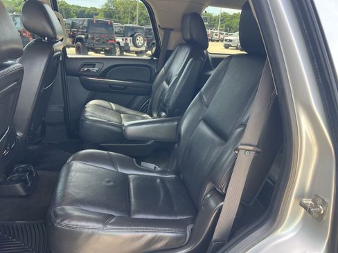 Used 2012 Chevrolet Tahoe LTZ AWD/4WD image 19