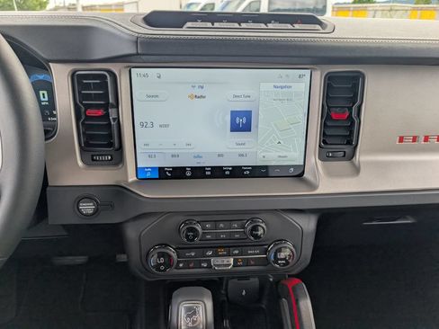 New 2026 Ford Bronco Outer Banks w/ Sasquatch Package AWD/4WD image 12