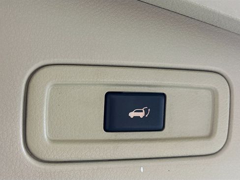 Used 2012 Nissan Murano LE w/ Platinum Pkg image 28