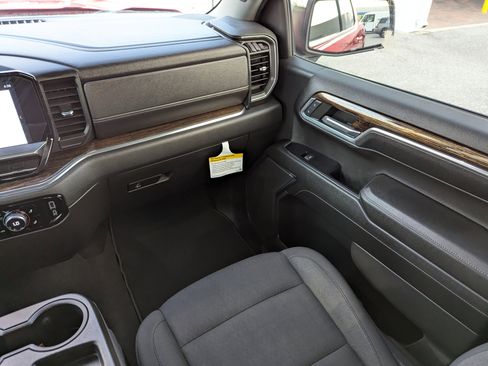 Certified 2023 GMC Sierra 1500 SLE image 14