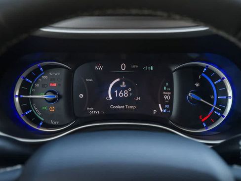 Used 2023 Chrysler Pacifica Touring-L FWD image 24