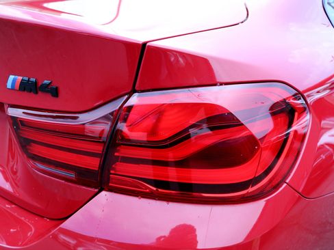 Used 2020 BMW M4 Competition w/ Competition Package image 8