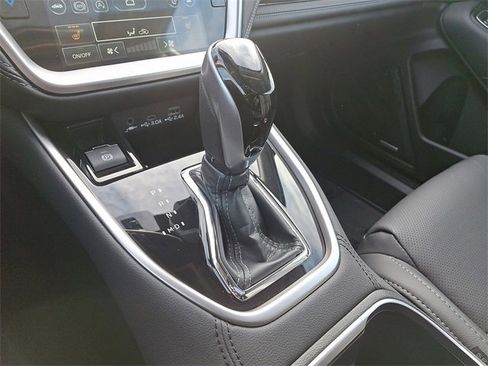 Used 2025 Subaru Outback Limited image 16