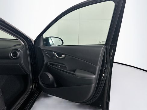 Used 2018 Hyundai Kona Limited FWD image 31
