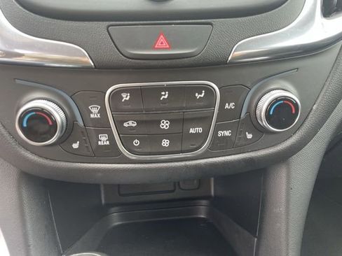 Used 2019 Chevrolet Equinox LT w/ Driver Convenience Package FWD image 24